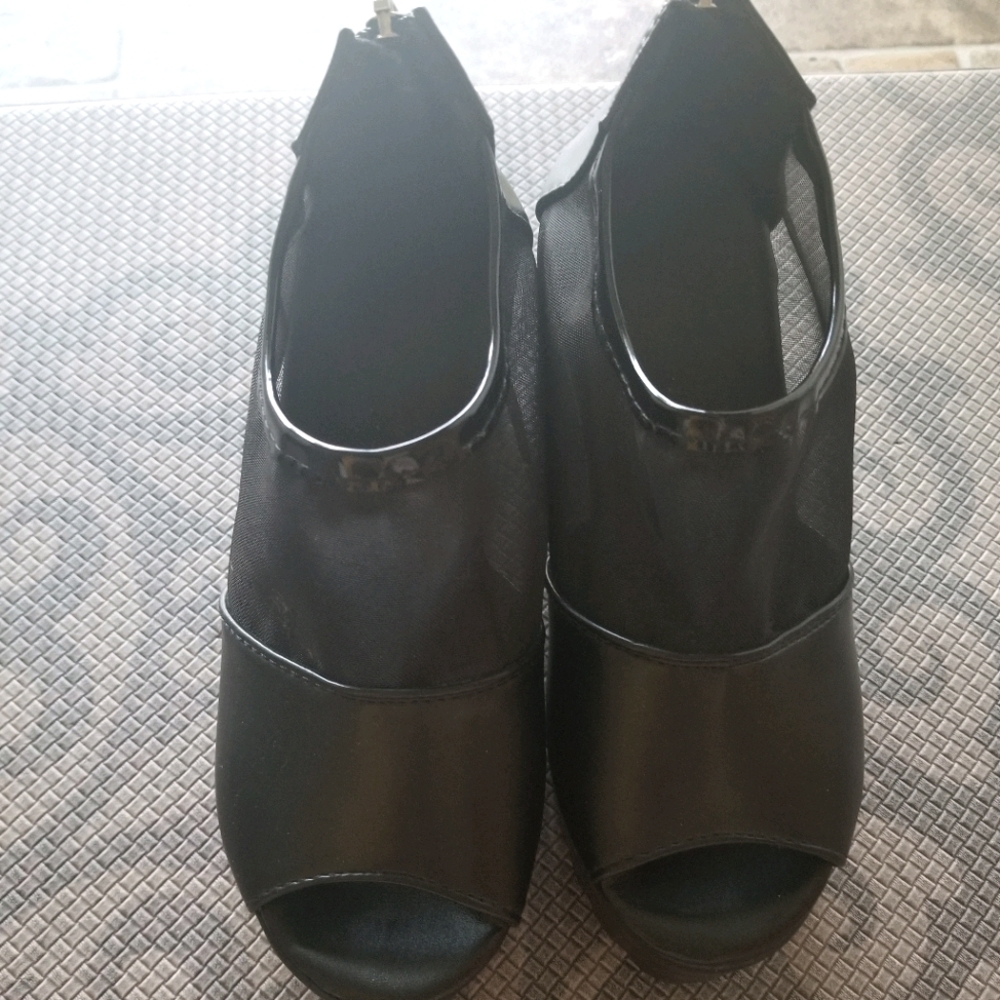Mesh Chunky Peep Toe Heels